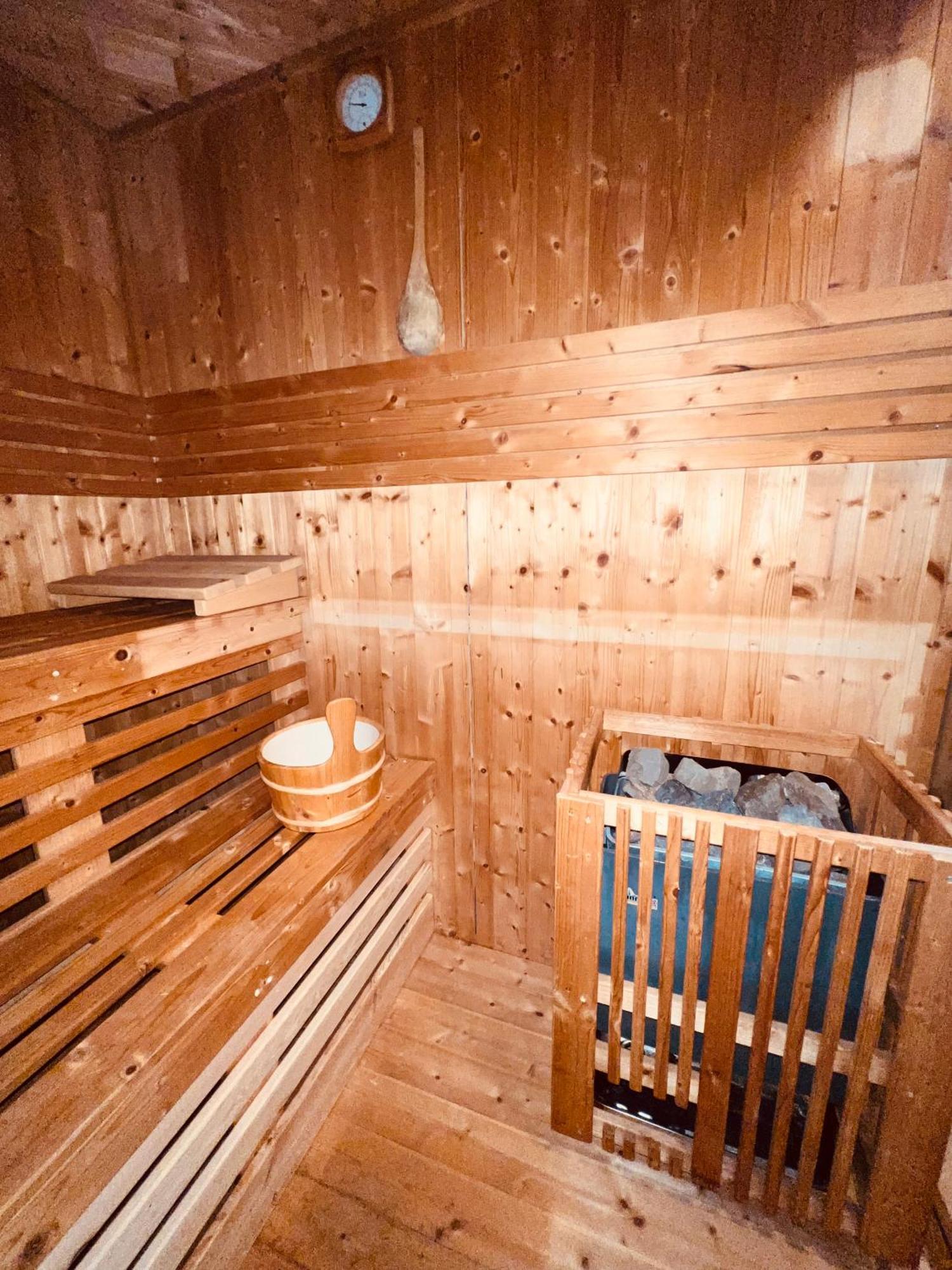 To Tu Dom Villa Brenna Bagian luar foto
